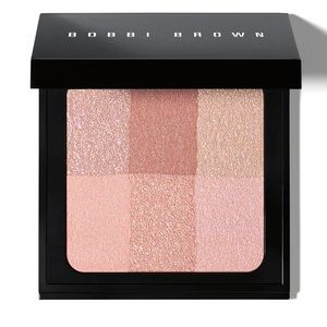 Bobbi Brown Brightening Brick in Pink